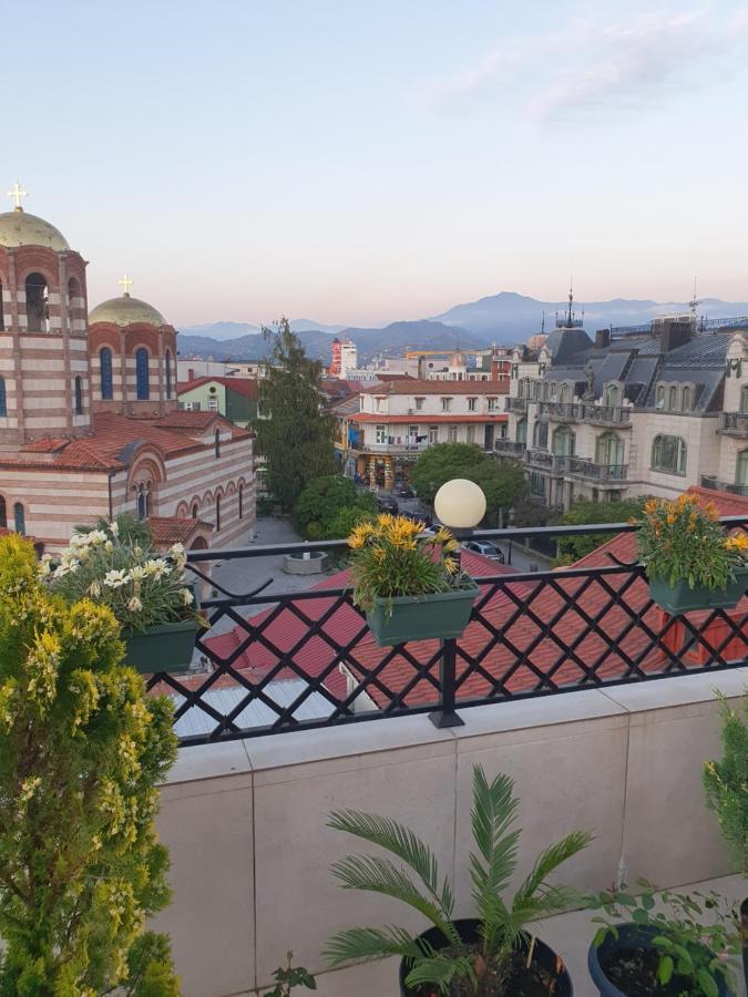 Piazza Batumi Guesthouse Kültér fotó