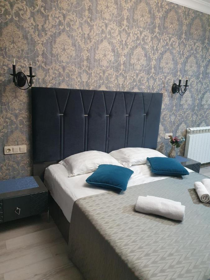 Piazza Batumi Guesthouse Kültér fotó