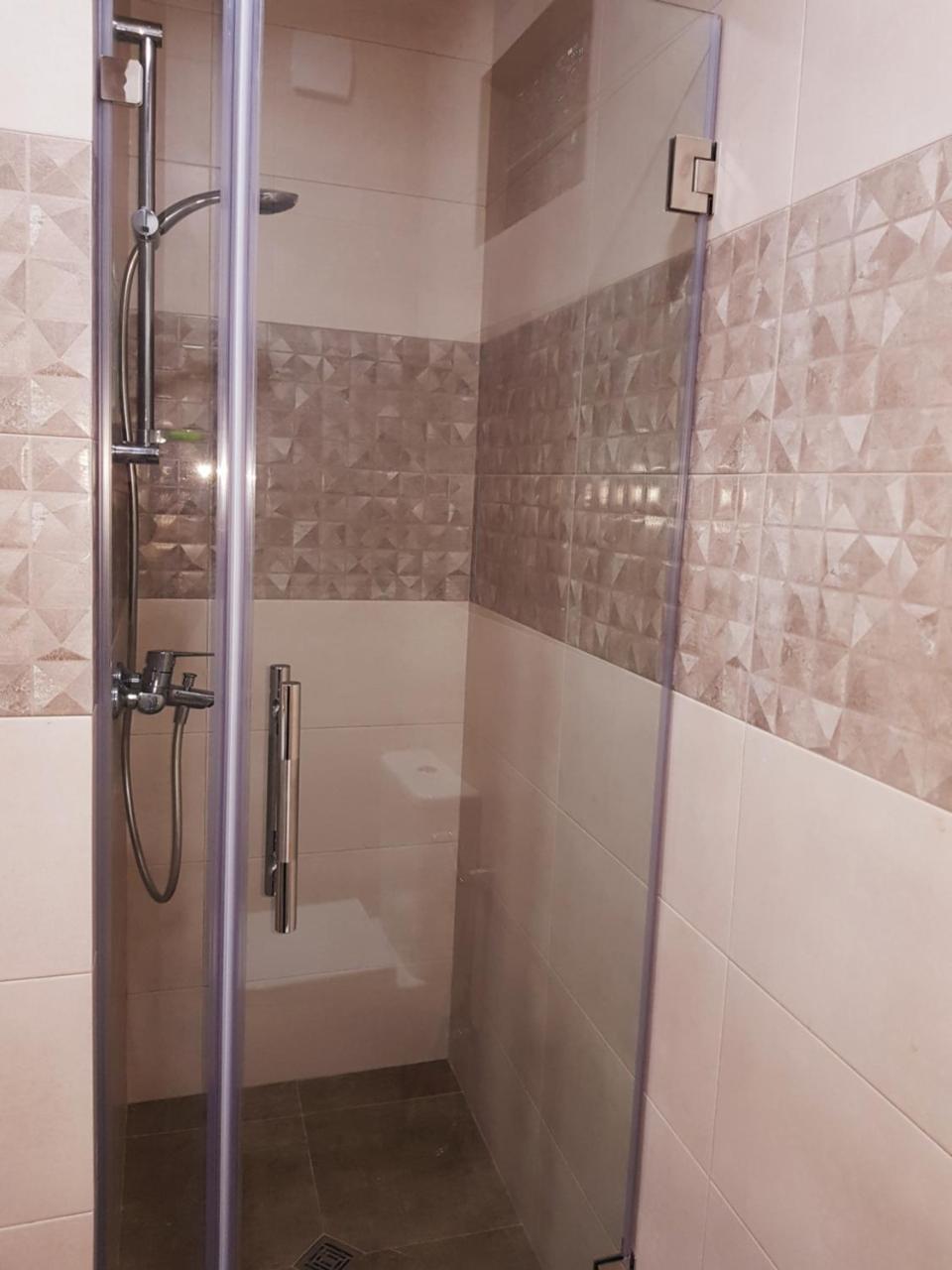 Piazza Batumi Guesthouse Kültér fotó