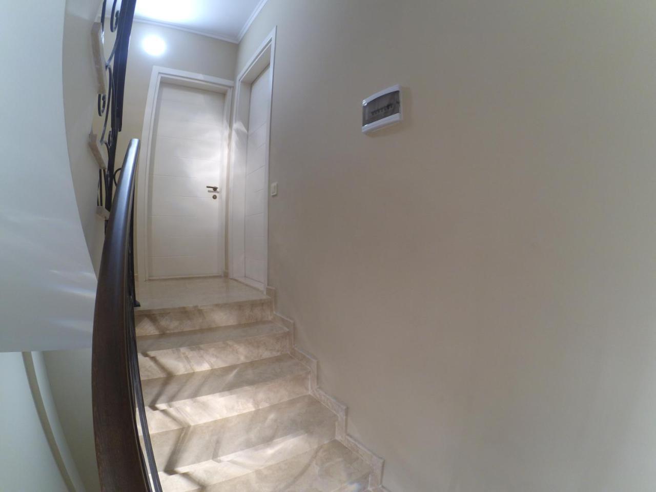 Piazza Batumi Guesthouse Kültér fotó