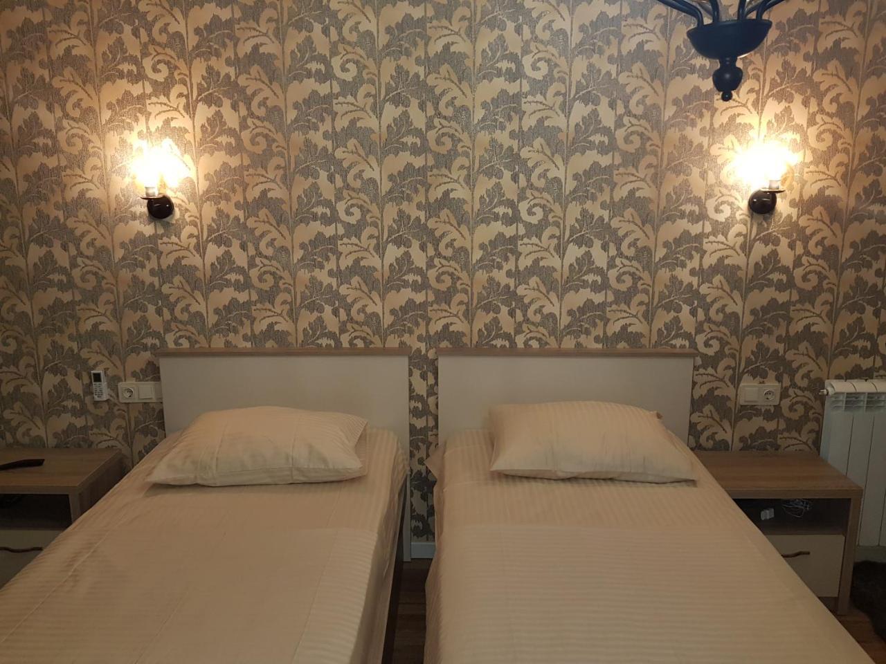 Piazza Batumi Guesthouse Kültér fotó