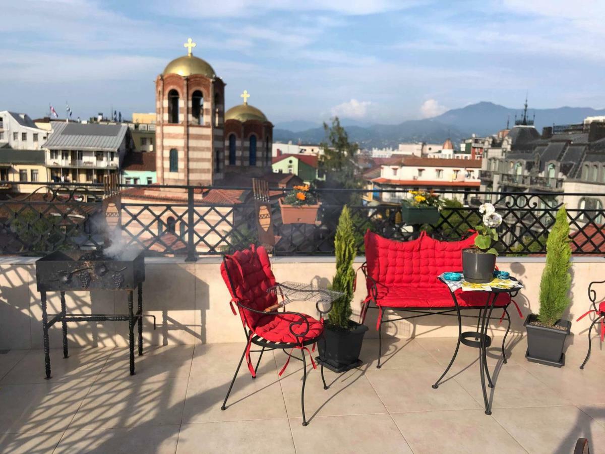 Piazza Batumi Guesthouse Kültér fotó