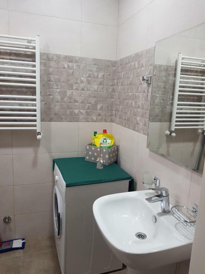 Piazza Batumi Guesthouse Kültér fotó