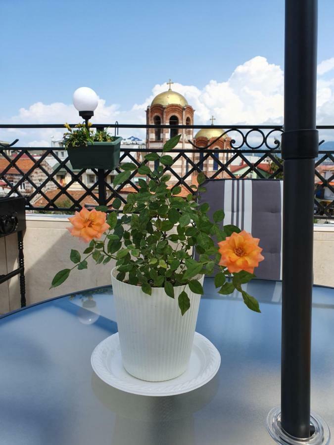 Piazza Batumi Guesthouse Kültér fotó