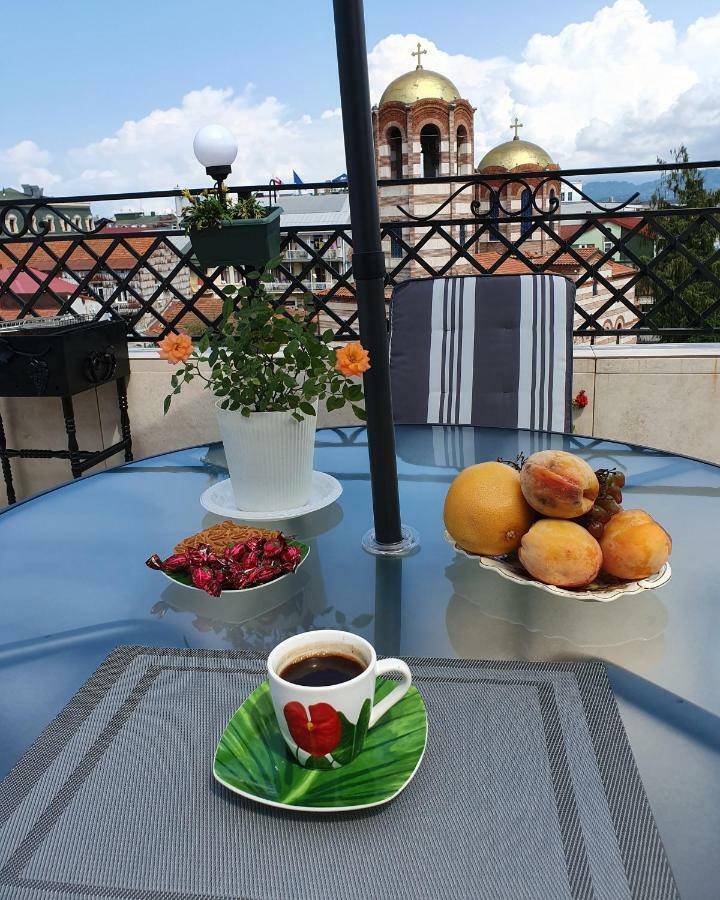 Piazza Batumi Guesthouse Kültér fotó